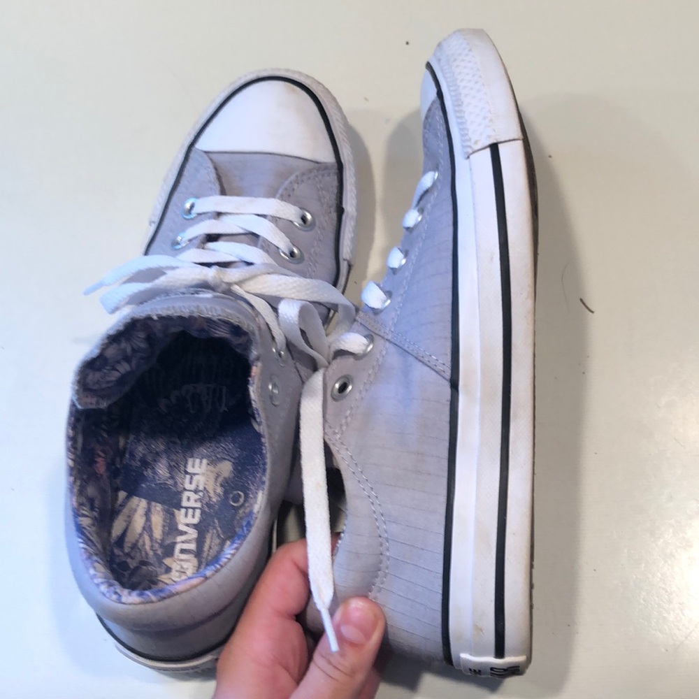 Converse - Picture 3 of 6